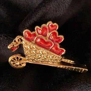 VTG Avon Hearts in Gold Tone Wheelbarrow Tac Pin Lapel Pin “Garden Of Love”